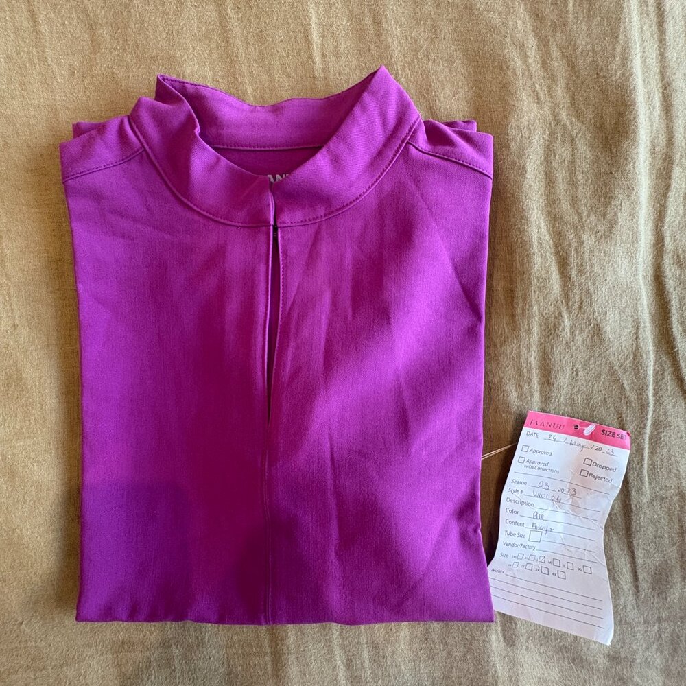 JAANUU - Women's ARIS OVERSIZE Scrub Top - Eggplant